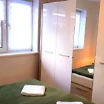 아파트 3-zimmer-apartment Mit Parkplatz In City-naehe !!! *