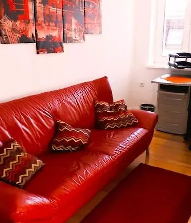 3-zimmer-apartment Mit Parkplatz In City-naehe !!! *