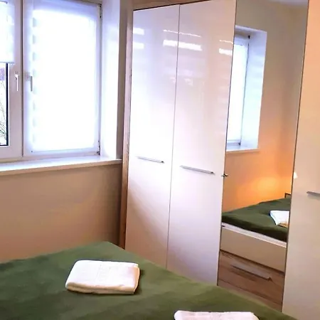 Appartement 3-zimmer-apartment Mit Parkplatz In City-naehe !!! *