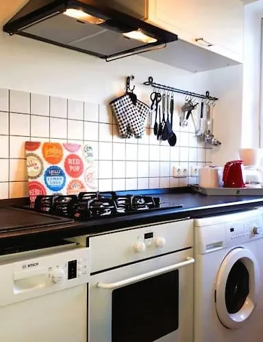 Апартаменты 3-zimmer-apartment Mit Parkplatz In City-naehe !!!