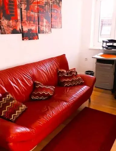 3-zimmer-apartment Mit Parkplatz In City-naehe !!! *